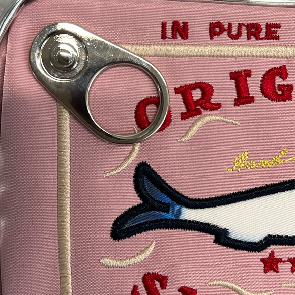 Pink Embroidered Sardine Can Cosmetic Bag 🐟 🩷 - Picture 4 of 10